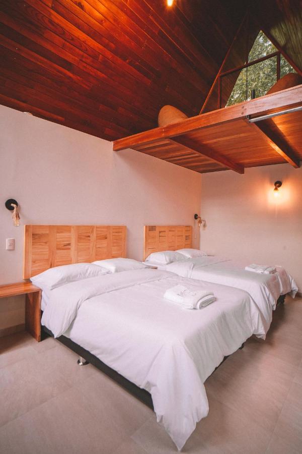Kantu Garden Lodge โมโยบัมบา ภายนอก รูปภาพ